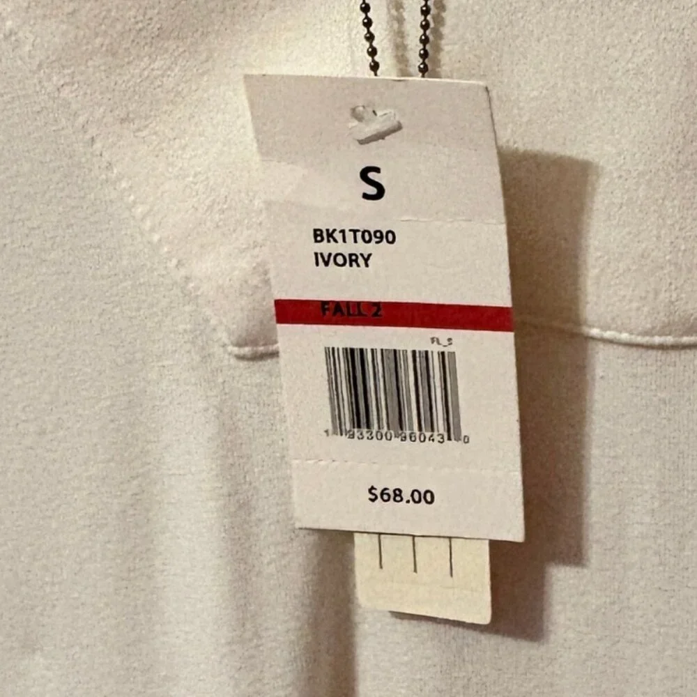 CUPIO Long Sleeve V-neck Asymmetrical Shirt - Picture 5 of 6